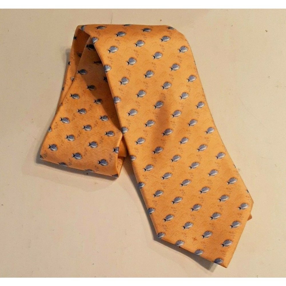 100% Silk Tommy Hilfiger Tie  Fish Themed Yellow Blue USA